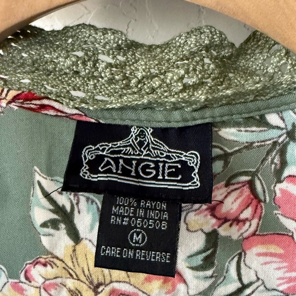 Angie|Boho Floral Green Kimono Duster,open front longline,lace crotchet trim•Med - Picture 9 of 12